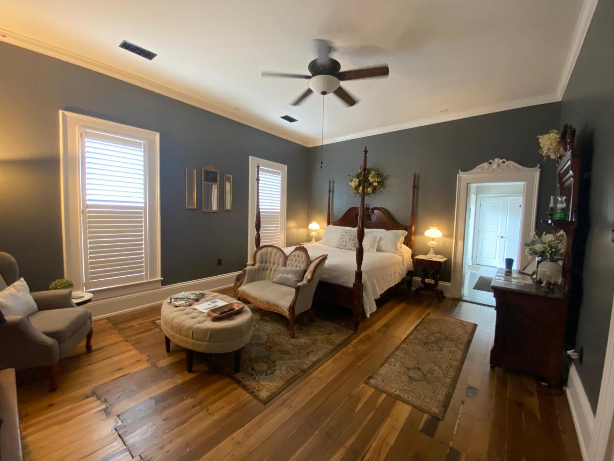Bed and breakfast Belle Louise Historic *